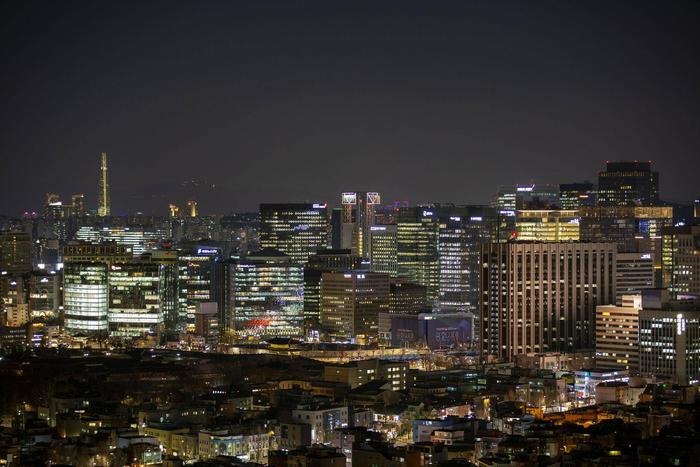 一股“楼市要崩”的恐慌情绪，正在韩国投资圈蔓延