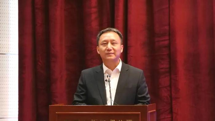 中国出版协会理事长：中国出版人要用好高新科技跟上世界潮流