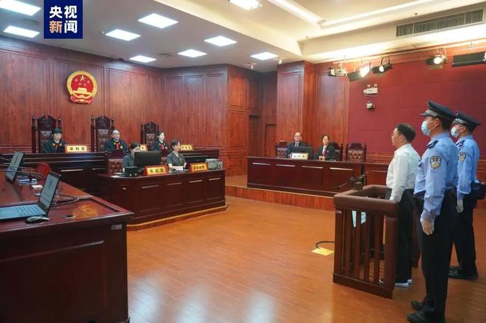 原国家粮食局副局长徐鸣一审被判有期徒刑15年