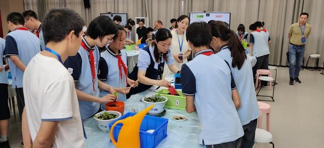 劳动课怎么上？南京市第十二初级中学这场全省学术年会给出答案