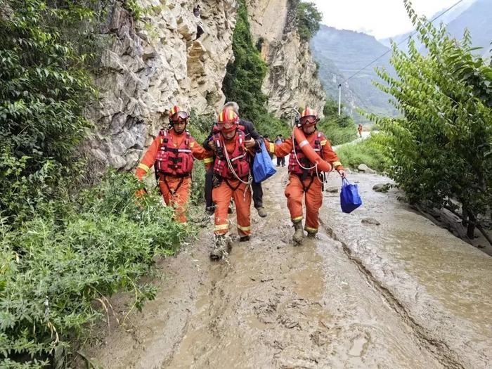 痛心！汶川山洪泥石流已致4人遇难，最新消息️→