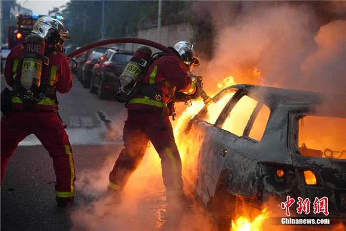 这个常任理事国，骚乱持续！紧急部署2000名防暴警察