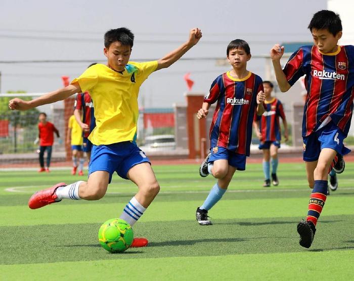 中国小孩想踢球都难，是中国足球发展的最大瓶颈(图3)