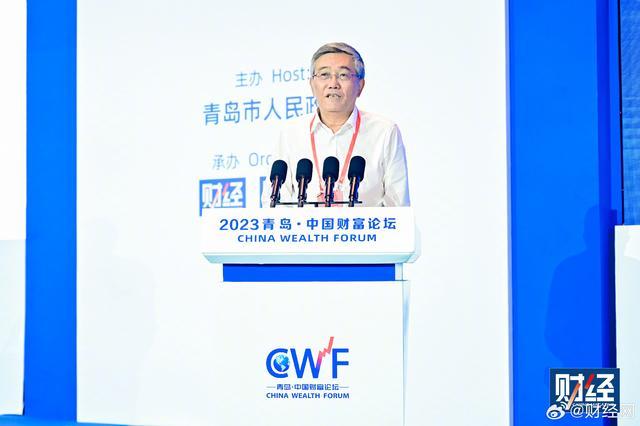 杨伟民谈扩大居民消费：逐步改变对住房、汽车和部分高端消费的抑制政策