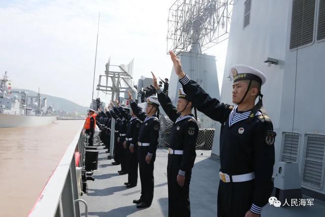 中国航海日 | 除了大海，还有海军的“专属浪漫”