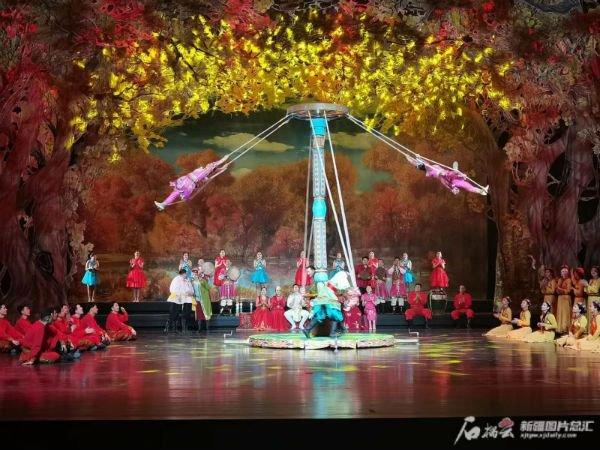 舞蹈节剧场连连看丨它是“六馆一心”最大的一片“花瓣”