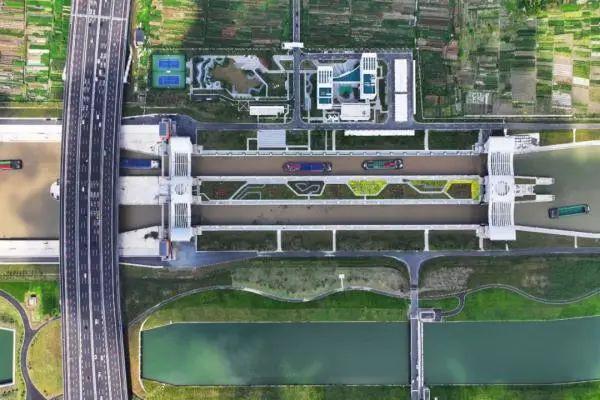 京杭大运河流淌千年，浙江为何要再挖一条新运河？