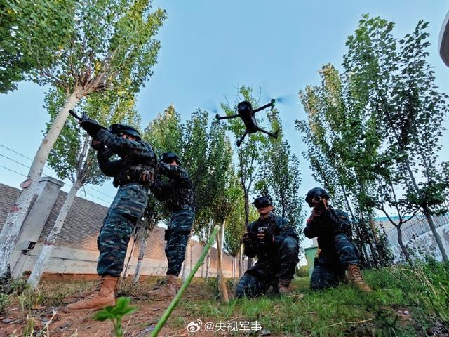 武警内蒙古总队鄂尔多斯支队开展夏季大练兵