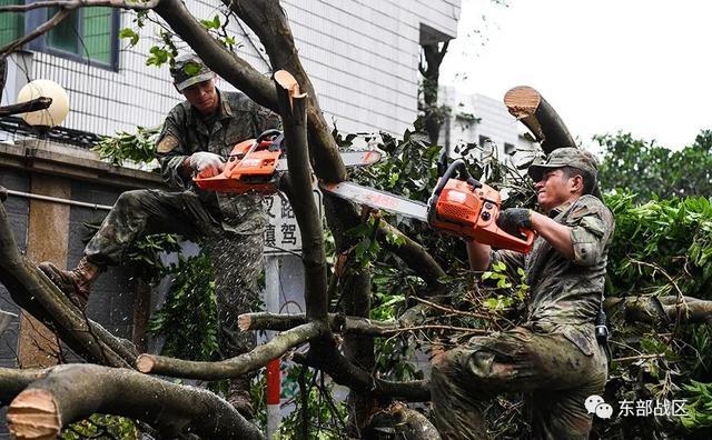 全力迎战！驻闽部队官兵抗击台风“杜苏芮”最新消息来了