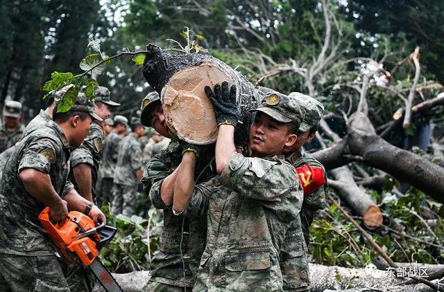 全力迎战！驻闽部队官兵抗击台风“杜苏芮”最新消息来了