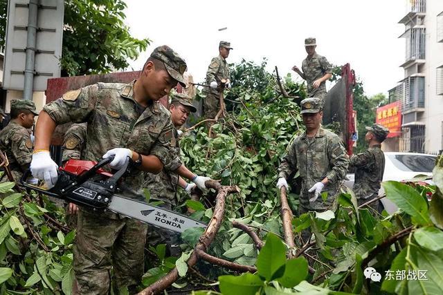 全力迎战！驻闽部队官兵抗击台风“杜苏芮”最新消息来了