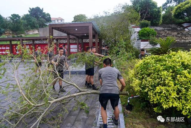 全力迎战！驻闽部队官兵抗击台风“杜苏芮”最新消息来了