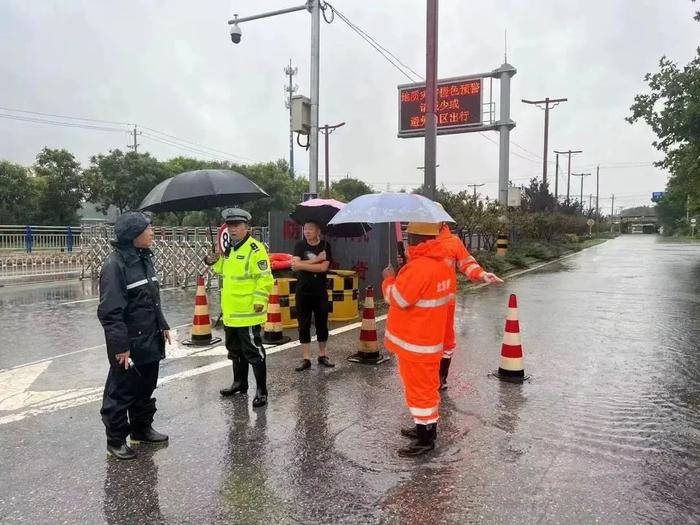 北京房山一地暴雨引发山洪，未造成人员伤亡和财产损失