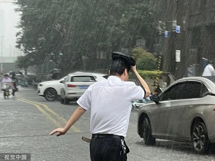 暴雨！大暴雨！特大暴雨！不同雨量用英语怎么说？