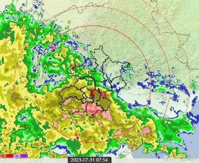 暴雨红色预警中！目前北京最大降雨出现在房山，未来2小时这些地方有强降水→