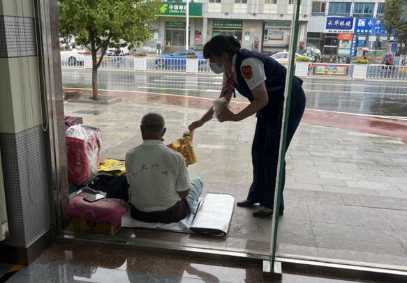 40小时的联通“猎鹰”救援 ——中国联通营业厅抗击台风“杜苏芮”纪实