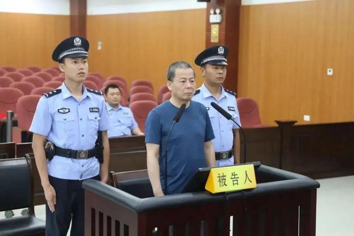 受贿超5600万，南昌银行原副行长黄文杰一审被判十二年半