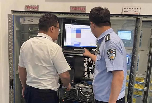 远程操控非法获取物流面单3万张！上海警方破获一起侵犯公民个人信息案