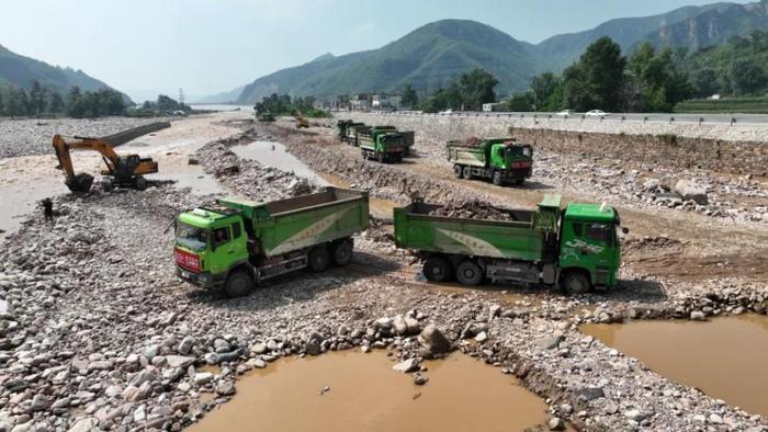 河北省交通厅：预计8月底前完成水毁公路恢复重建的前期工作