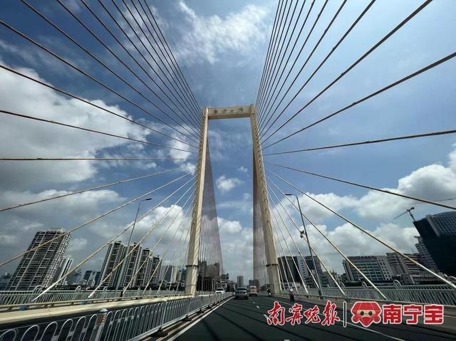 未来三天广西多降雨天气，大部地区多阵雨、雷雨，南宁的天气是