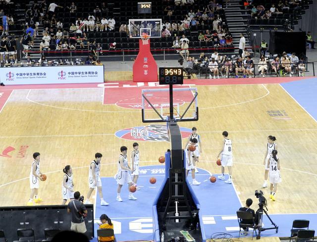 图集丨创造历史！长春市第一〇八学校女子篮球队问鼎中国初中篮球联赛
