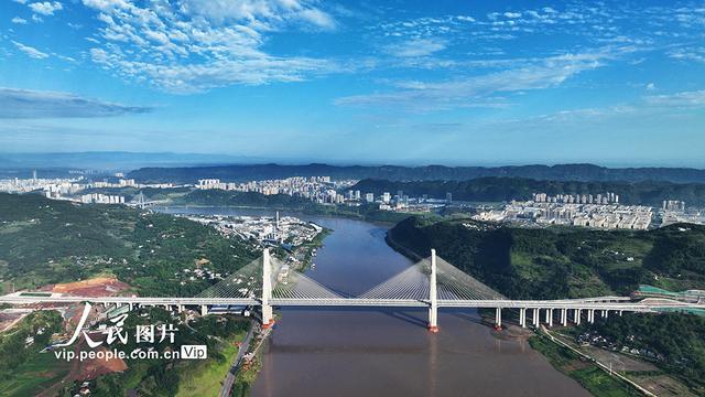 四川宜宾临港长江大桥加快建设