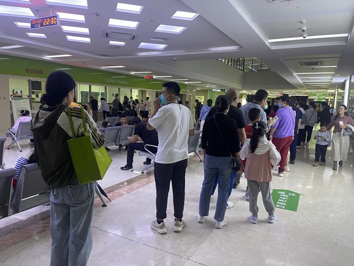 9月2日晚,医院内的患者。 受访者供图