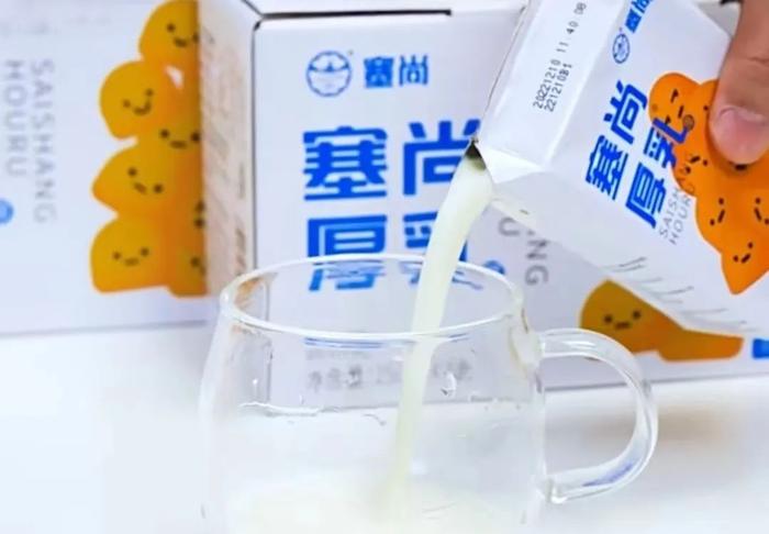 瑞幸供应商要卖白酒风味厚奶？揭秘乳企跨界生意经