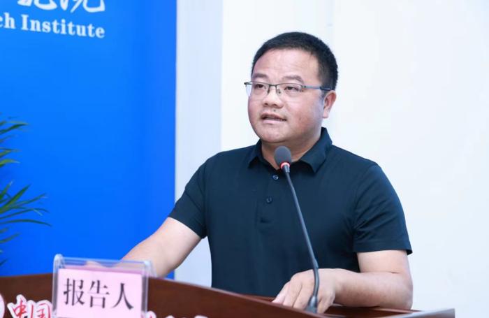 专访杨华：鼓励部委和省厅的主任科员、处长们，多到基层挂职锻炼