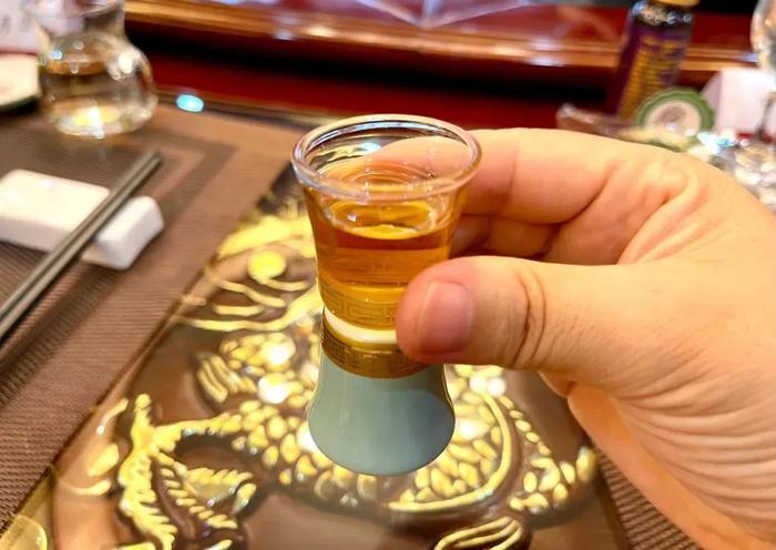 “一半清醒一半微醺”，咖啡配白酒真的健康吗？