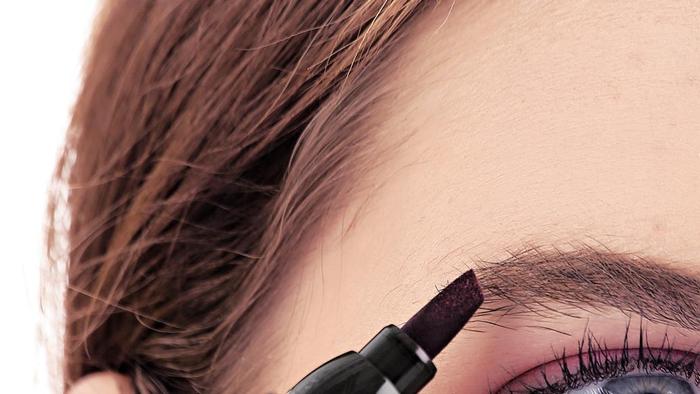 塑形眉笔某品牌要1222元一克，国货化妆品越卖越贵了吗？