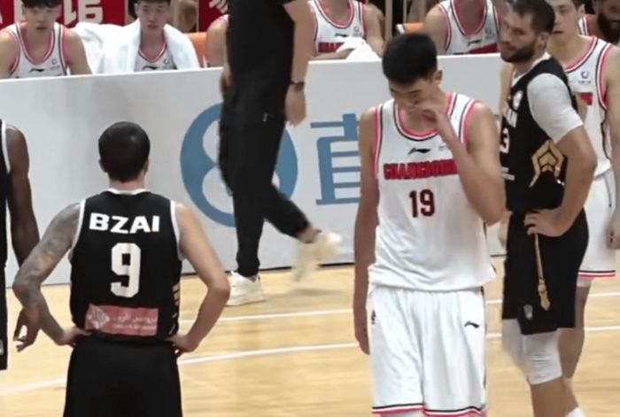 内线策应与锋线支援 雷霆多点开花的进攻布局揭秘