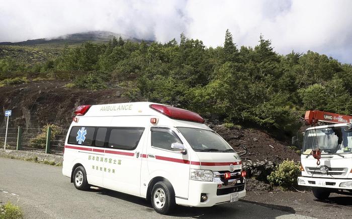 富士山客流量火爆 ，日本或将限制登山人数