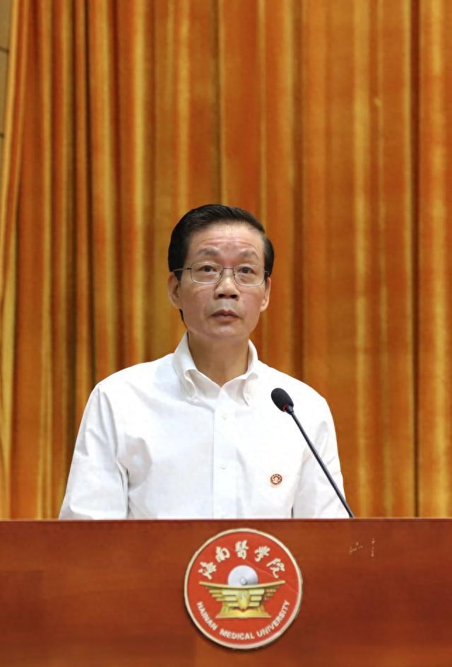 上交大原副校长陈国强任海南医学院院长：强叔不老，能饭能闯