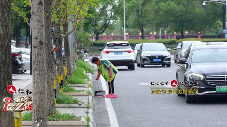 《你会怎么做》户外工作者高温天气请求进店纳凉，各家店主做法令人称赞