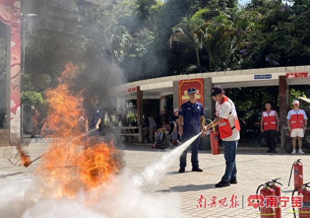 拧紧电动自行车“安全阀”！南宁打造消防志愿服务品牌