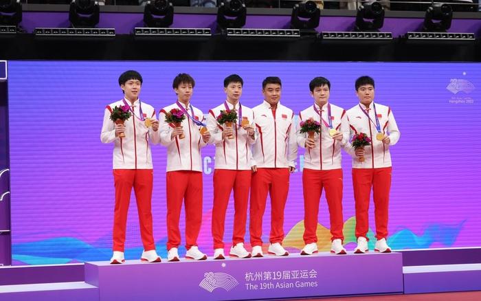 国乒男团豪取八连冠，马龙说这是他最后一次亚运会了