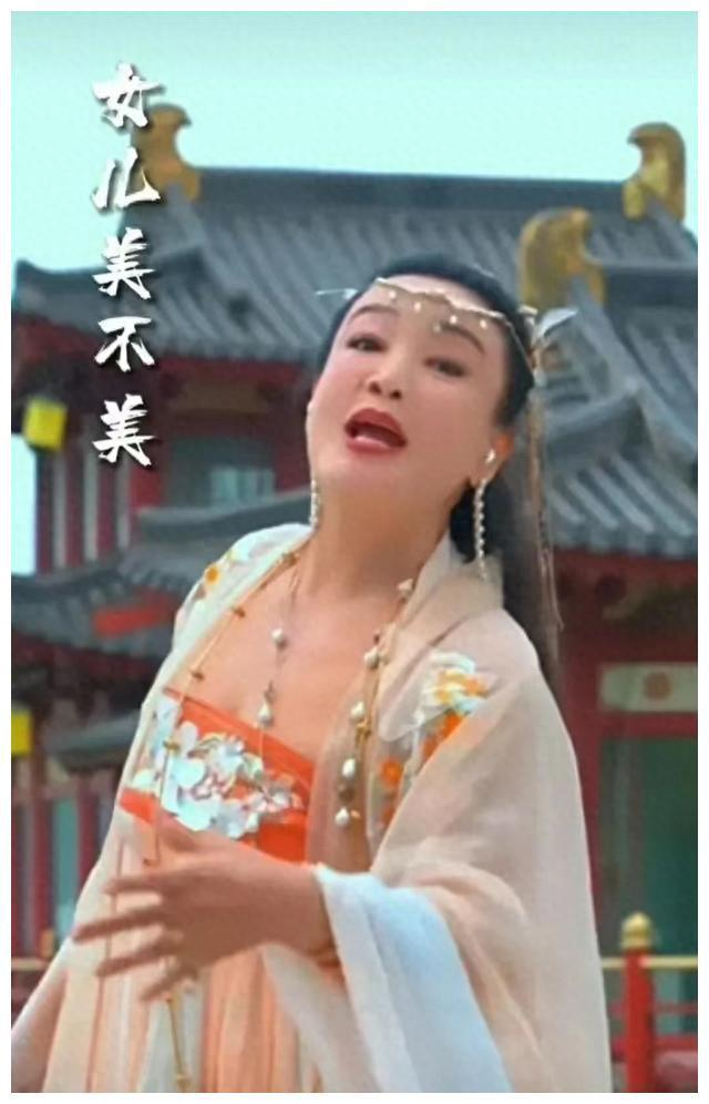 65岁张兰汉服跳女儿情,反差萌毁三观,网友惊叹!