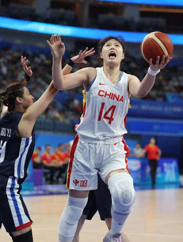 中国女篮大胜中国台北女篮 晋级杭州亚运会四强