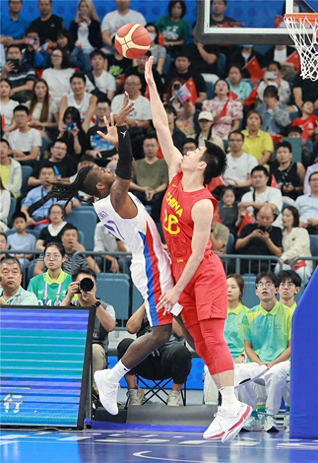 图集丨第四节惨遭大逆转！中国男篮1分不敌菲律宾