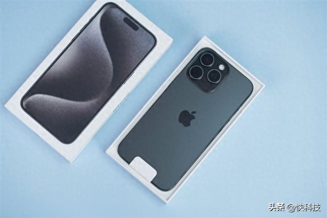 变化最大的“超大杯”！iPhone 15 Pro Max详细评测：依然是直板机皇