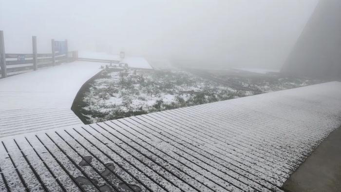 这些地方迎来“秋天第一场雪”！贵阳最低气温11.8℃！接下来的天气→