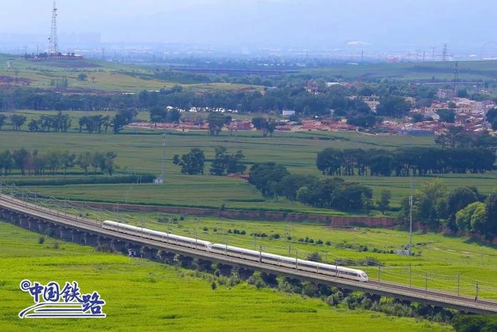 今日起，全国铁路运行图调整→