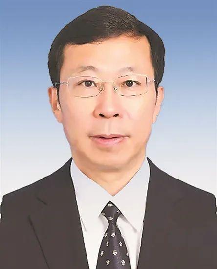 中华全国总工会新当选的领导机构成员简历