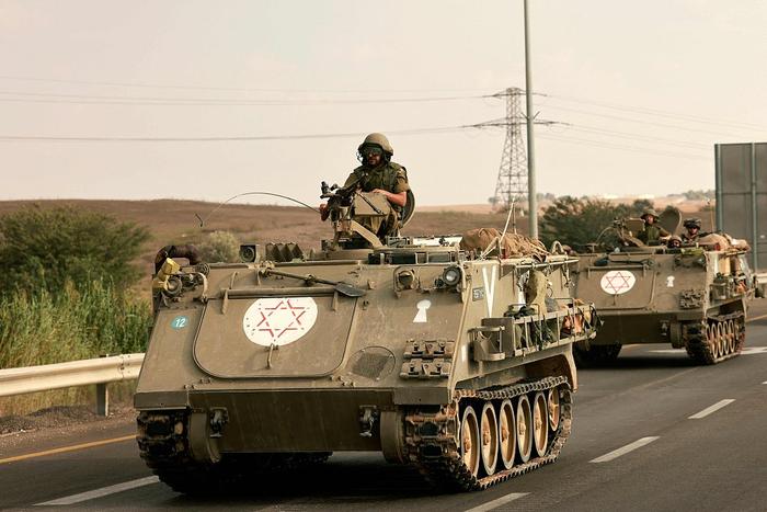 直击｜巴以冲突：装甲车和地面部队待命，以军将进入加沙