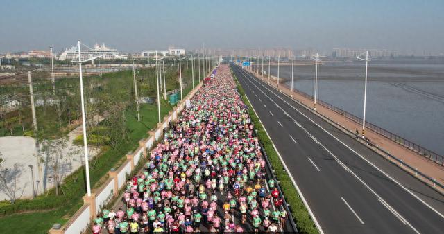 波尼亚助力2023海上马拉松圆满完赛！