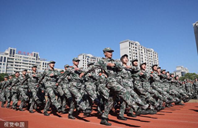 网民建议高校取消由学生带军训，湖南教育厅：难以做到全部由现役教官承训