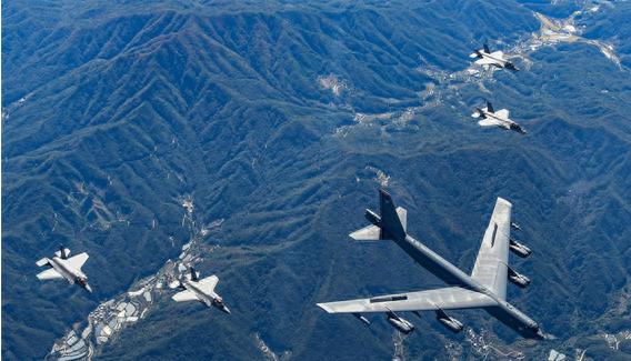 韩媒：美日韩计划首次在朝鲜半岛附近举行联合空中演习，包括演练为B-52护航