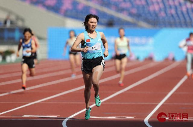 杭州第4届亚残运会：史逸婷打破田径女子200米T36级世界纪录夺冠