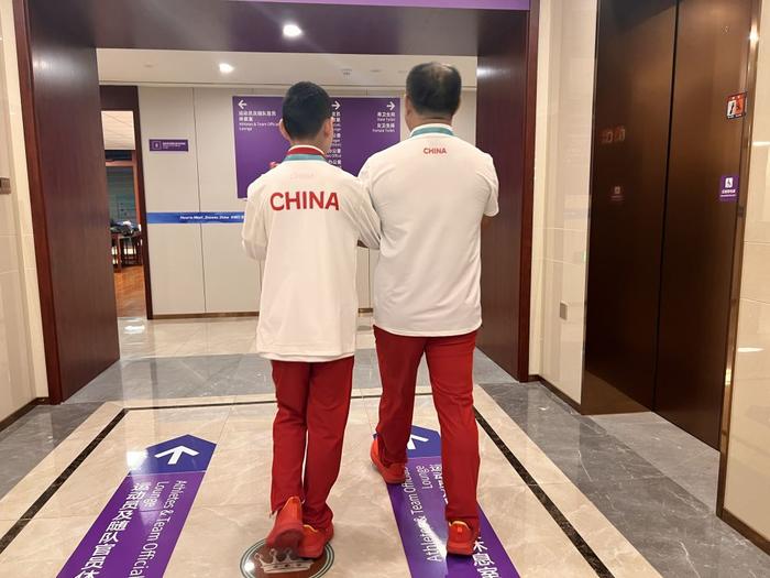 他是亚残运会中国代表团年龄最小的选手，这是他第一次出省